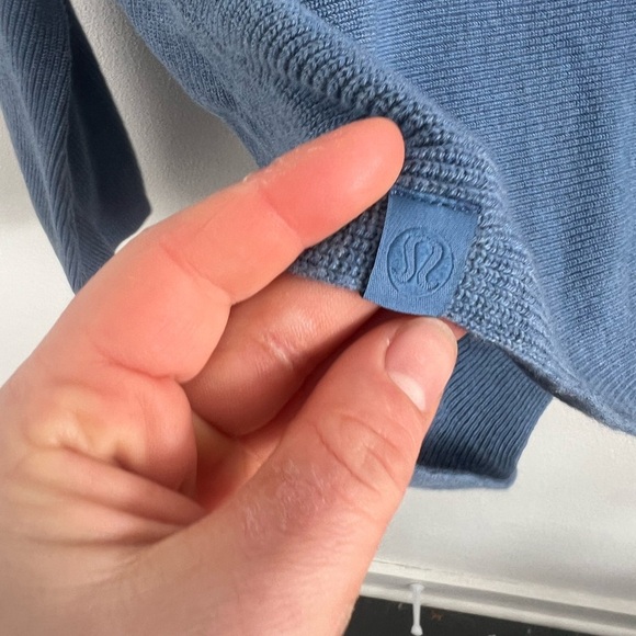 Lululemon Boxy Cotton-Blend Sweater in Blue, size M/L - Picture 8 of 8